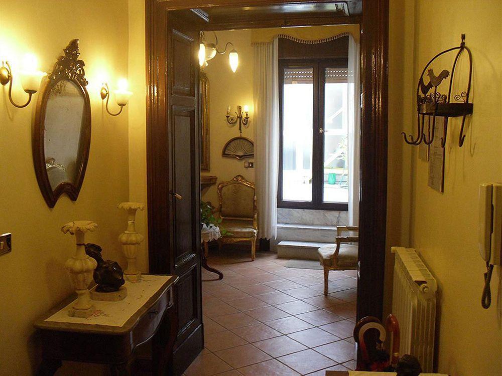 Bed And Breakfast I Vicoletti Di Napoli Екстериор снимка